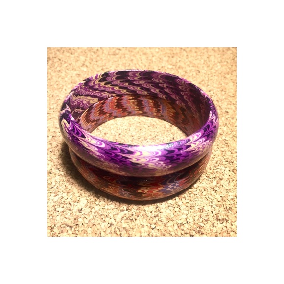 Mod Retro Wooden Bangles in Psychedelic Pattern - Picture 2 of 8
